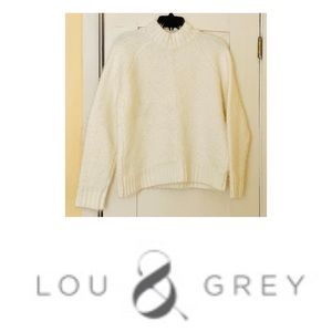 LOU & GREY BNWT off-white colored fuzzy sweater. Retail $69.50 Size Small